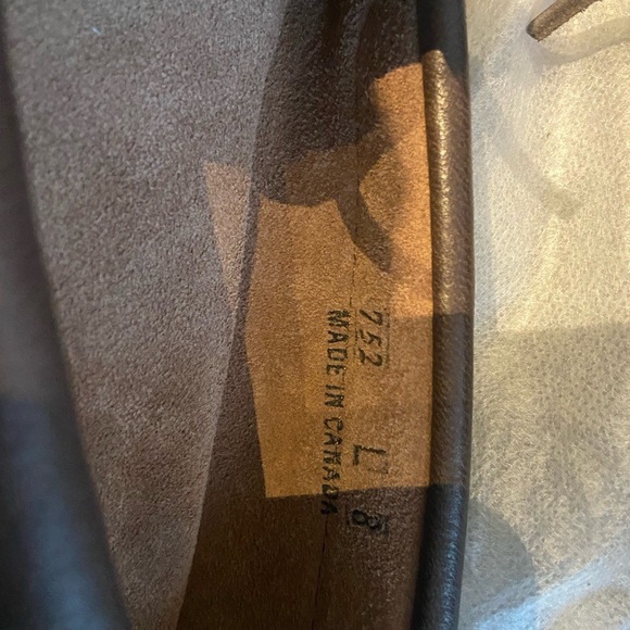 Hand made in Canada moccasins - Picture 3 of 3